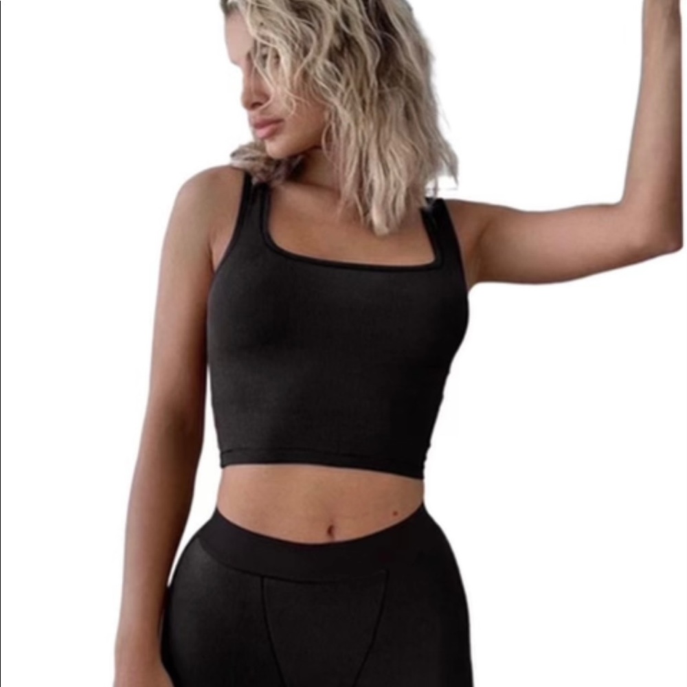 Women’s two-piece loungewear set